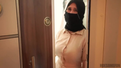 Pussy for Husband but you can FUCK me in the ASS. Muslim Wife ANAL