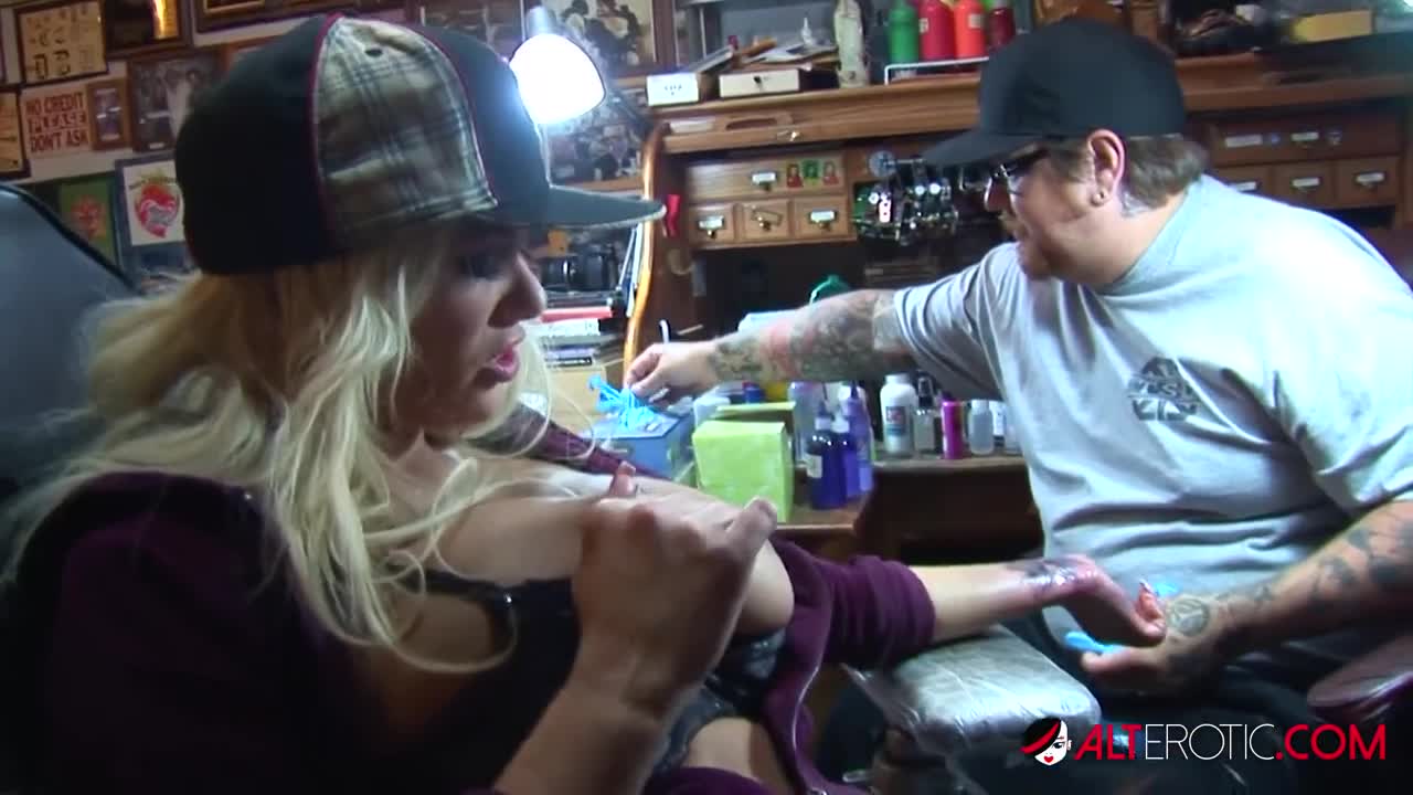 Watch Shyla Stylez gets tattooed while playing with her tits Short Sex Videos - Duration: 12:54 | ePornNEW.