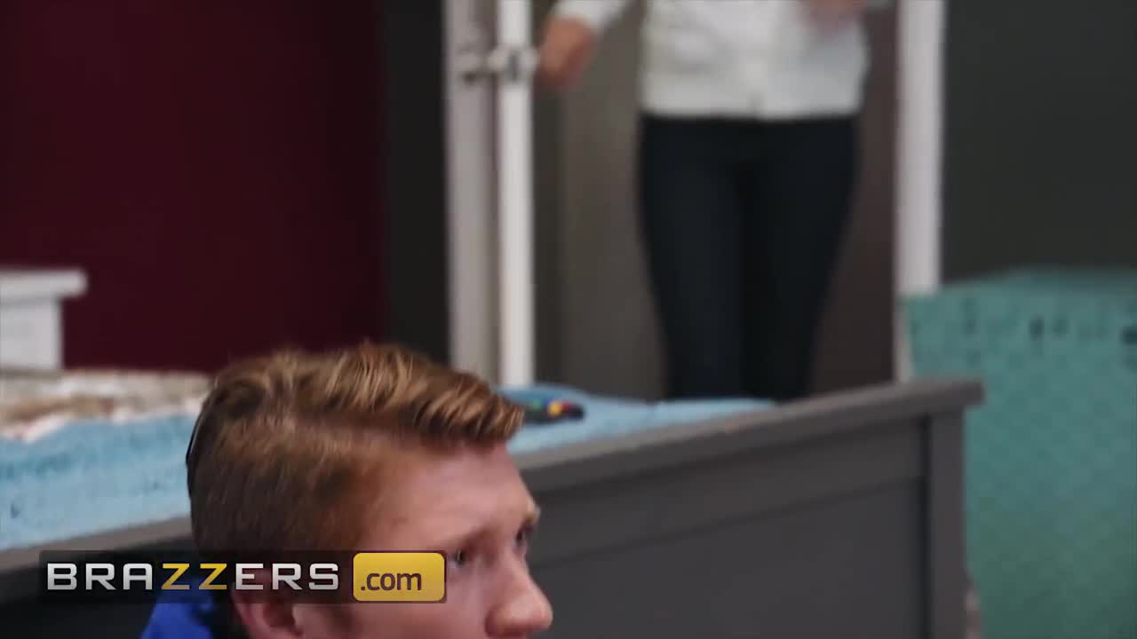 Watch Brazzers - Hot MILF Jeanie Marie Sullivan makes a sex bond with her stepson Short Sex Videos - Duration: 10:38 | ePornNEW.