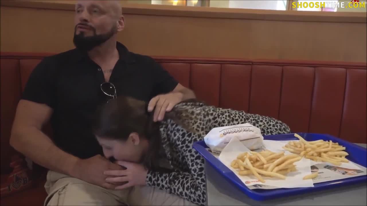 Watch REAL: Risky Couple Fool Around in Public Fast Food Restaurant Short Sex Videos - Duration: 04:30 | ePornNEW.