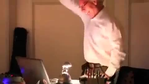 Watch Middle-Aged DJ Is Really Loving His Job Short Sex Videos - Duration: 01:12 | ePornNEW.