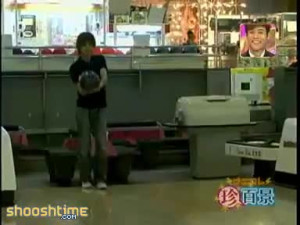 Japan Makes Bowling Something Worth Watching