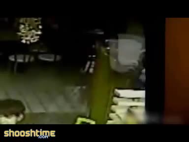 Watch Mad Woman Trashes McDonalds Over Bad Order Short Sex Videos - Duration: 00:42 | ePornNEW.