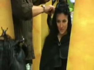 Smokin Amateur Uses Pussy To Pay Hair Stylist