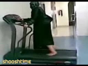 Old Saudi Woman Annihilated By Full Speed Treadmill