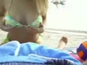 Blonde Bombshell Ashlynn Gives Handjob