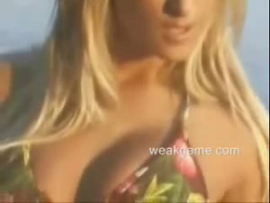 Paris Hilton Look Alike