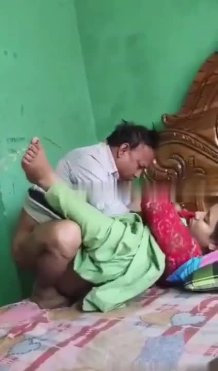 Watch Indian aunty leaked video Short Sex Videos - Duration: 00:38 | ePornNEW.