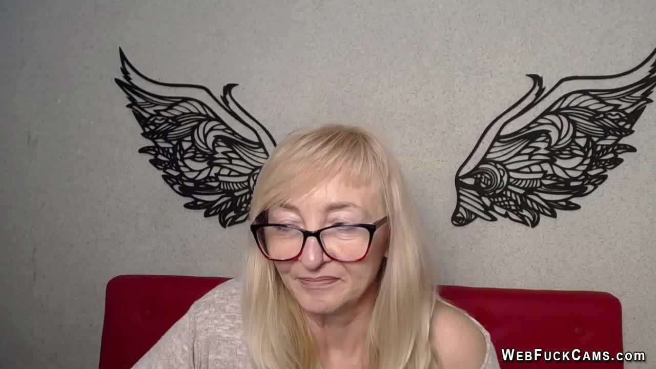 Watch Amateur blonde mature lady with glasses IngritSno on webcam Short Sex Videos - Duration: 05:03 | ePornNEW.