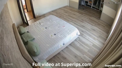 IPCAM – Naughty girl masturbates in a video call