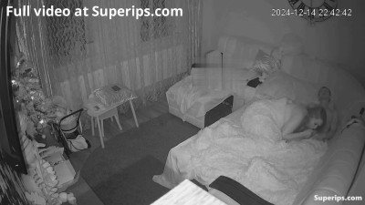 IPCAM – Russian mom is anally penetrated