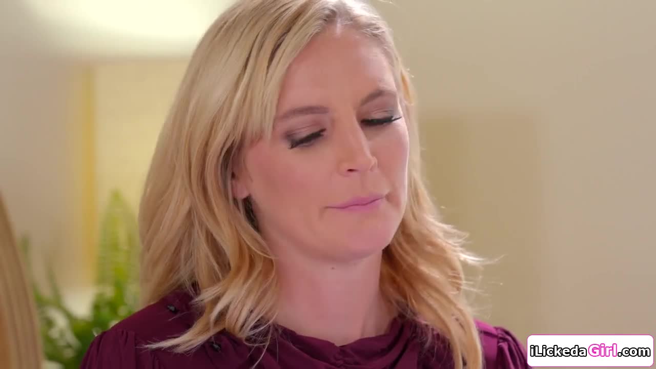 Watch Blonde stepmom satisfying her petite brunette stepdaughter Short Sex Videos - Duration: 06:05 | ePornNEW.