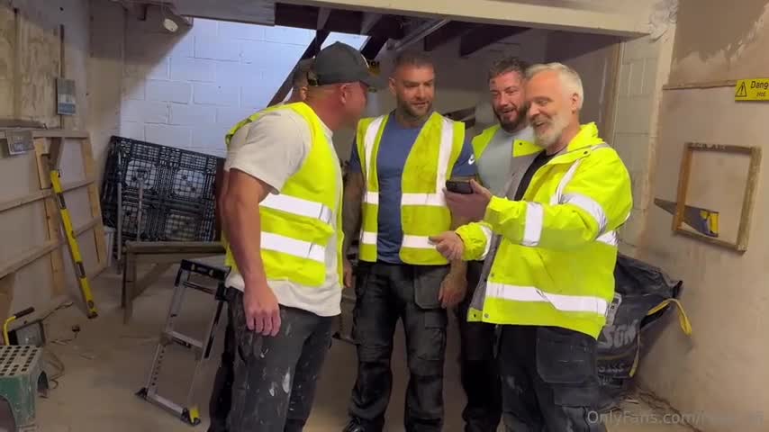 Watch Bonnie Blue - Gangbang with builders Short Sex Videos - Duration: 40:00 | ePornNEW.