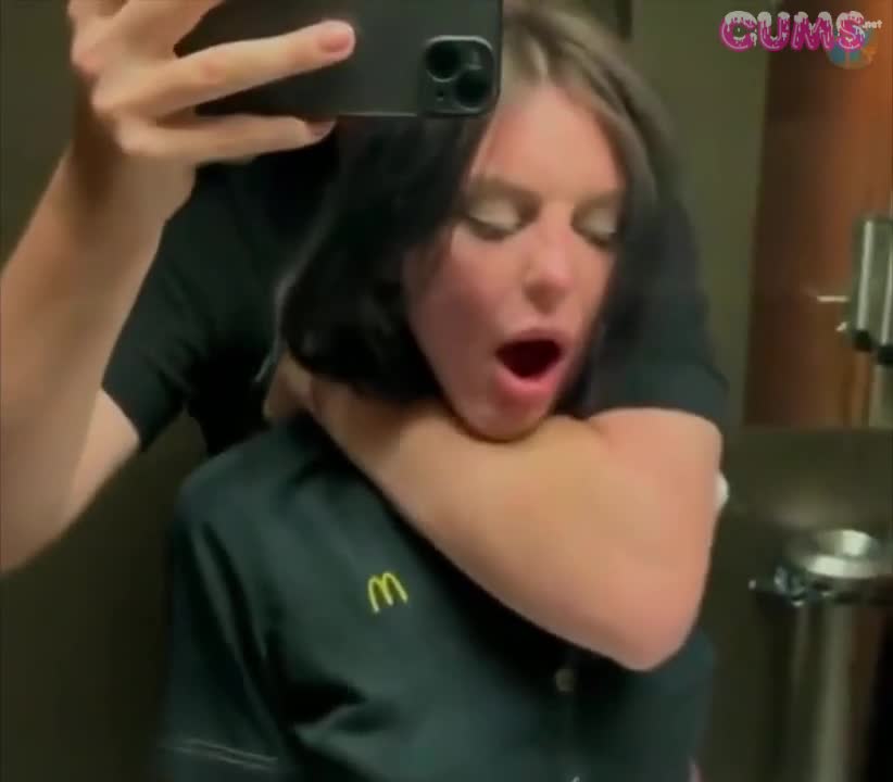 Watch Omegle Porn McQuickie Short Sex Videos - Duration: 00:41 | ePornNEW.