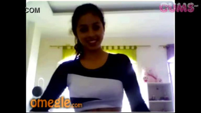 Omegle Porn Omegle cute amateur latina teen play on cam - Hot teens in webcam