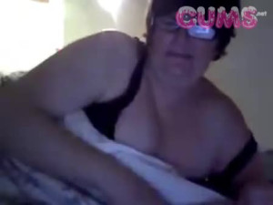 Omegle Porn Naughty NZ Cougar Loves Big Cock