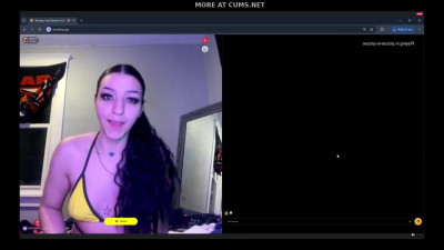 Omegle Porn Tattooed Hoe Masturbates For Stranger On Monkey