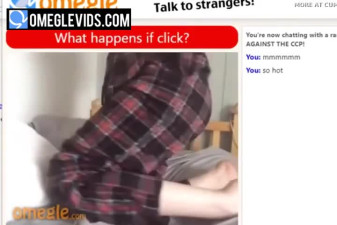 Omegle Porn Omegle girl fingers arse and cums