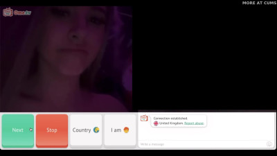 Omegle Porn UK BLONDE LOVES BROWN DICK