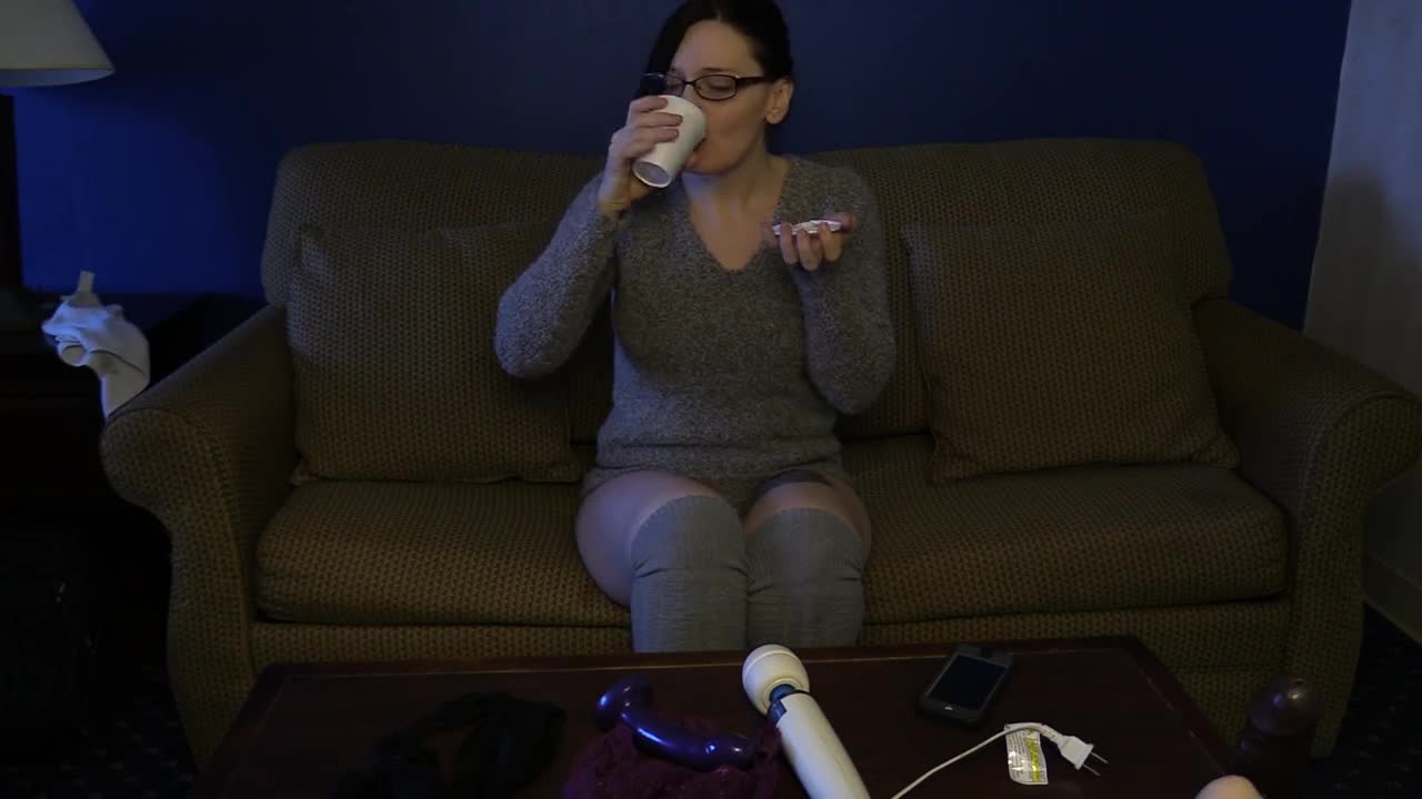 Watch Bettie Bondage - Moms Hot Friend Fucks You Short Sex Videos - Duration: 14:18 | ePornNEW.
